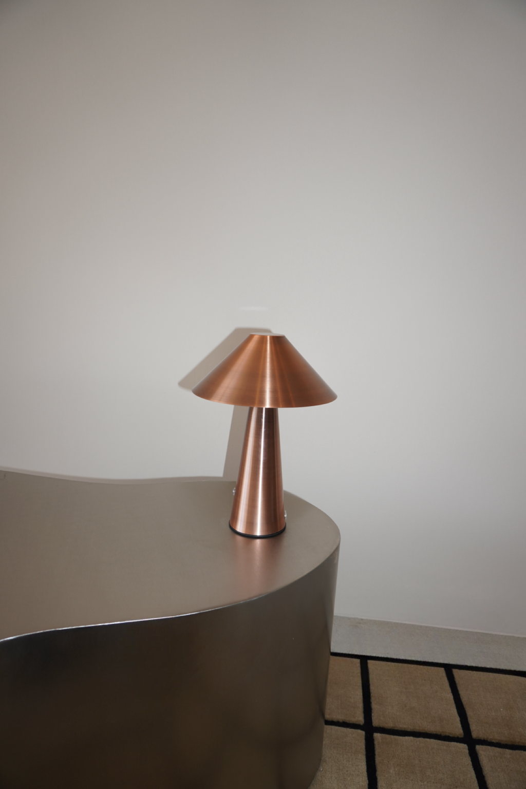 Eron Cordless Lamp | Modern Rechargeable Lighting