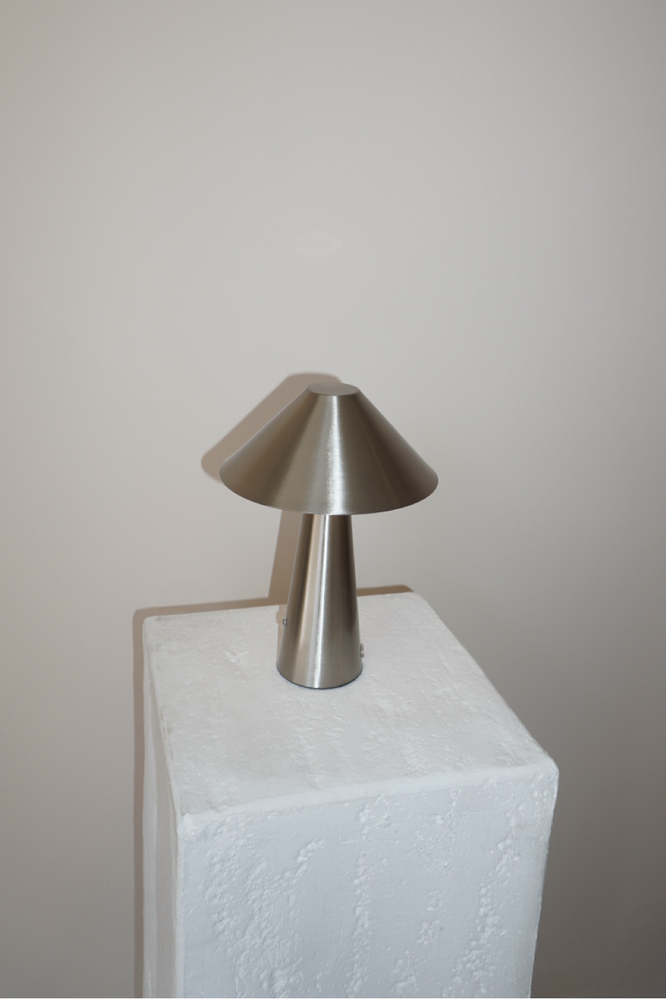 Eron Cordless Lamp | Modern Rechargeable Lighting