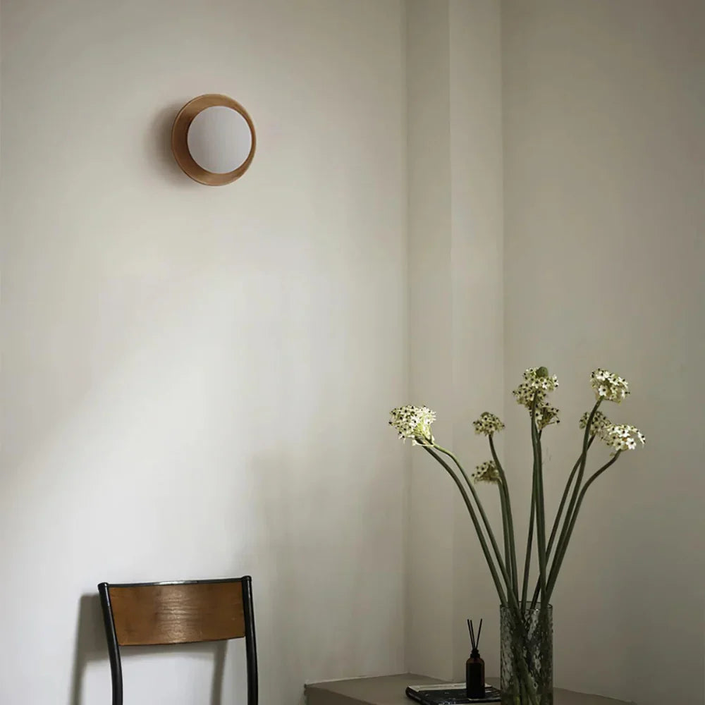 Solis Wall Light | Nordic Natural Wood LED Lighting