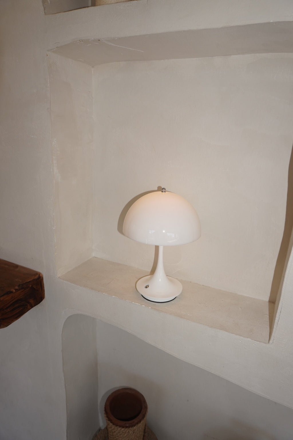 Liora Cordless Lamp | Modern Bedside Lighting