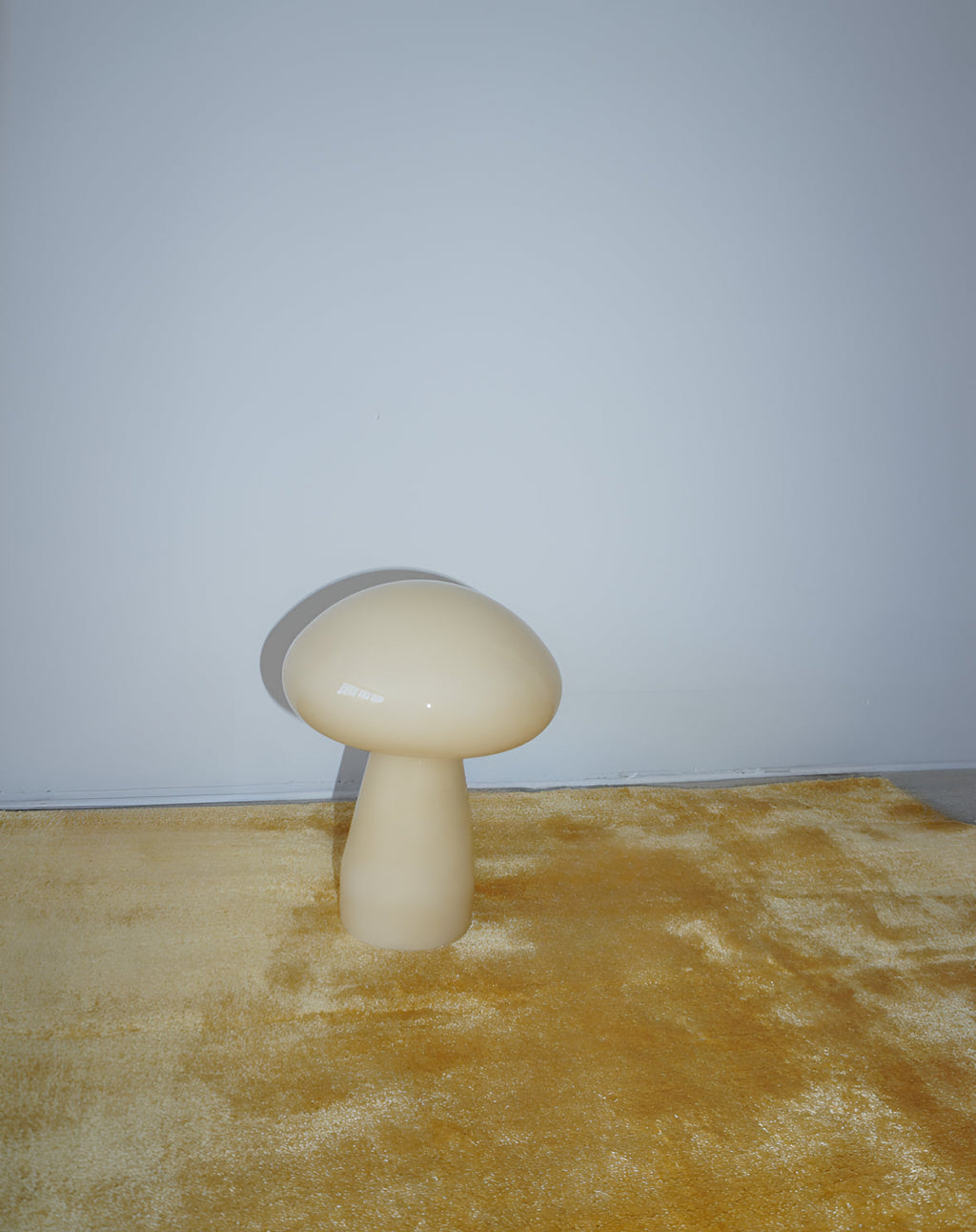 Elva Table Lamp | Modern Mushroom Lighting