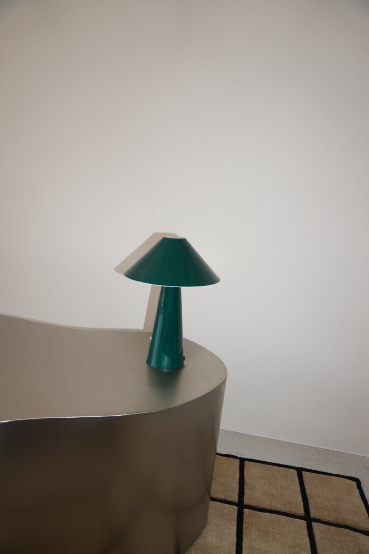 Eron Cordless Lamp | Modern Rechargeable Lighting