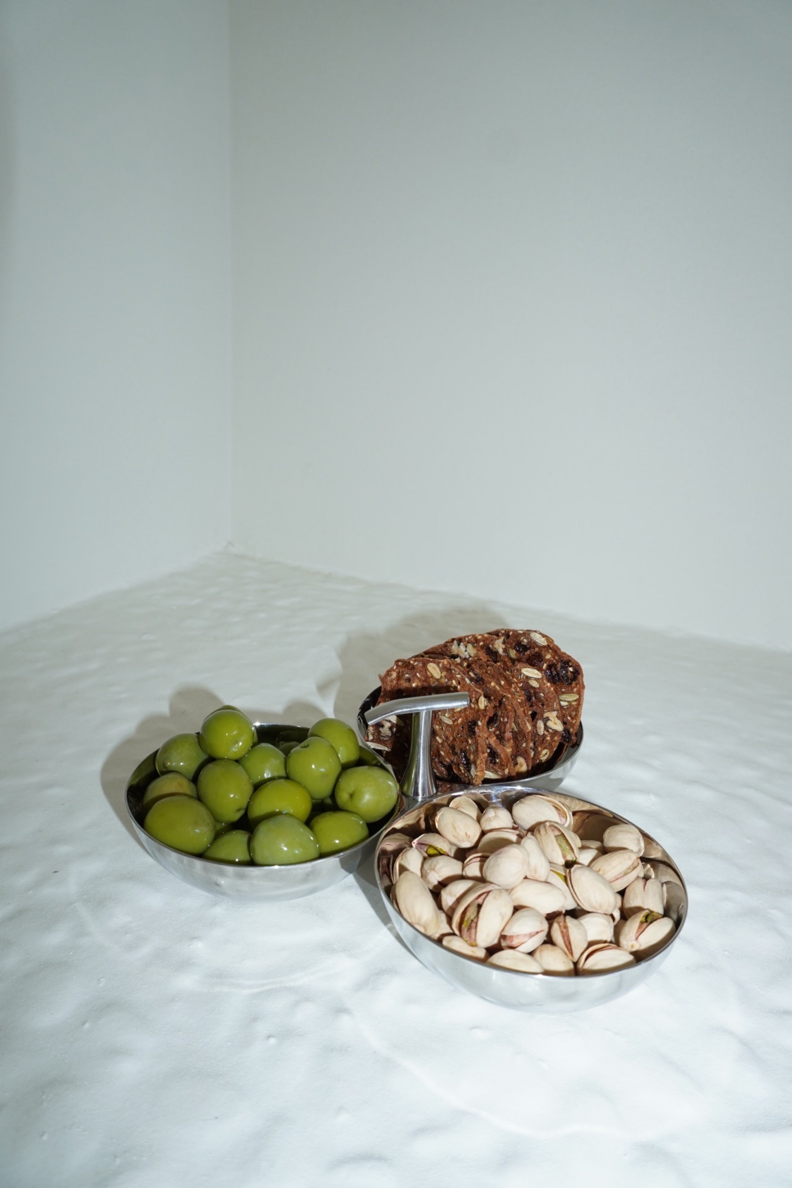 Arlo Serving Tray | Modern Serveware for Dining & Entertaining