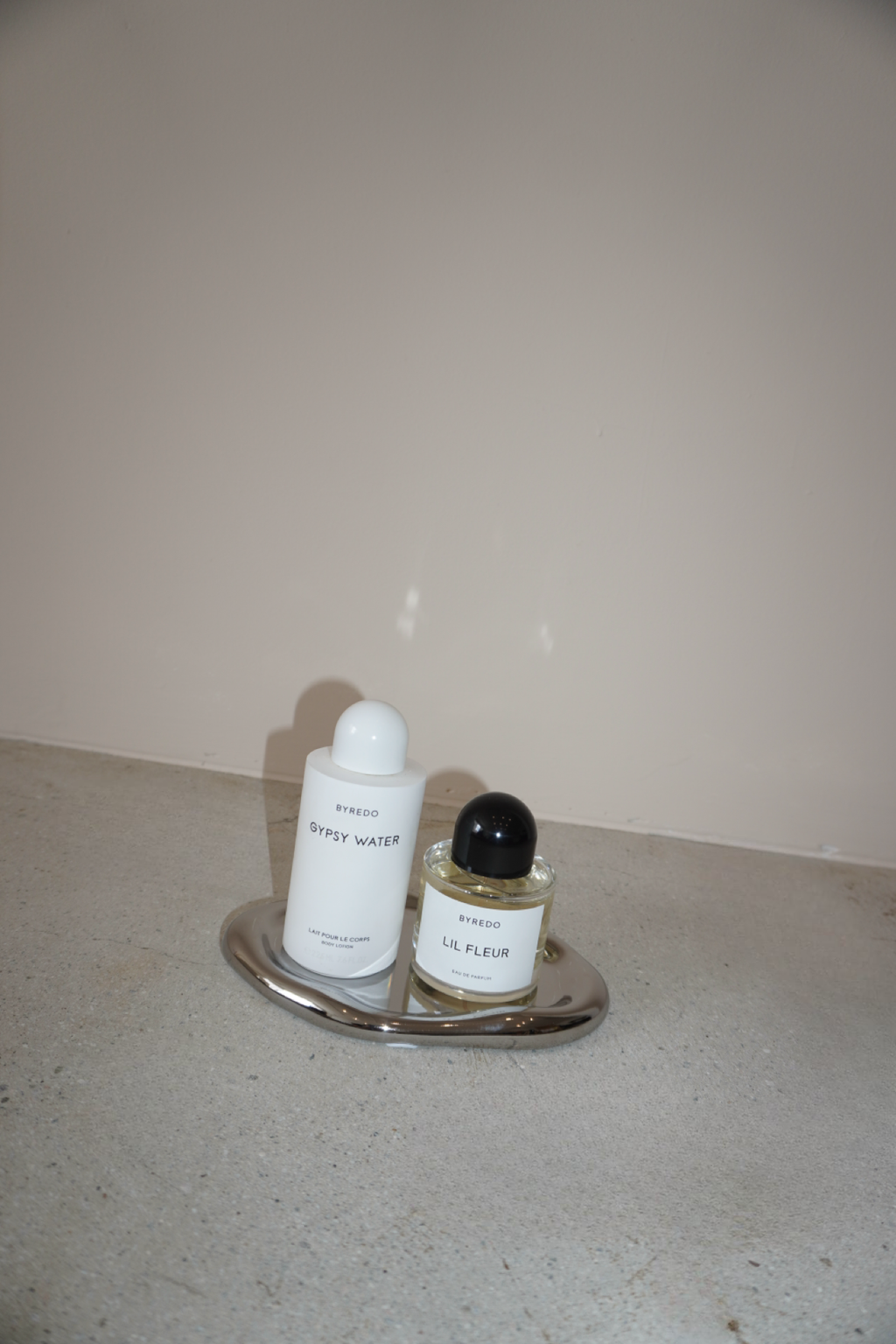Mavi Display Tray | Modern Vanity Tray
