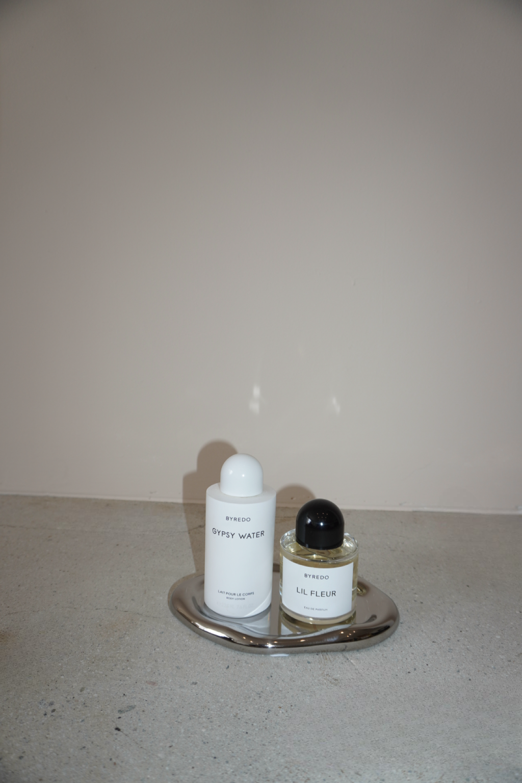 Mavi Display Tray | Modern Vanity Tray