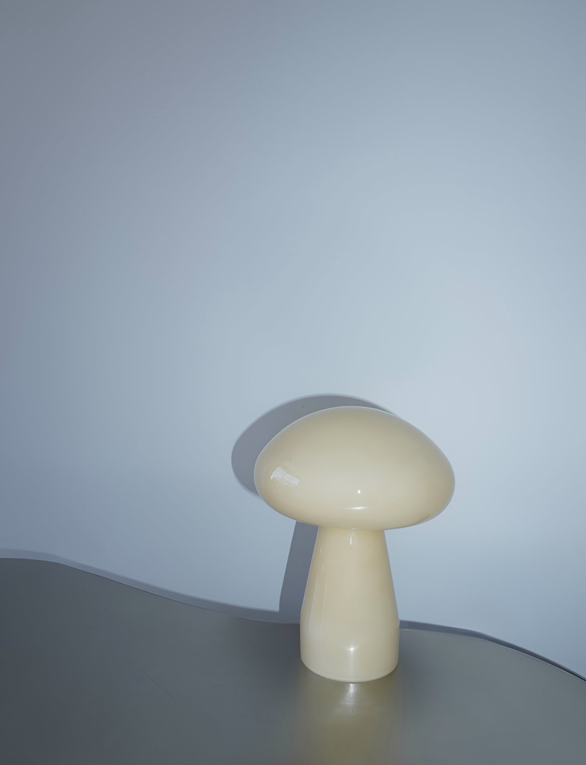 Elva Table Lamp | Modern Mushroom Lighting