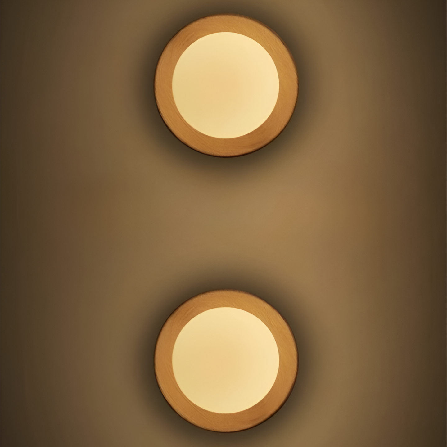 Solis Wall Light | Nordic Natural Wood LED Lighting