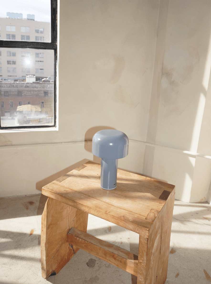 Varo Cordless Lamp | Modern Mushroom Lighting