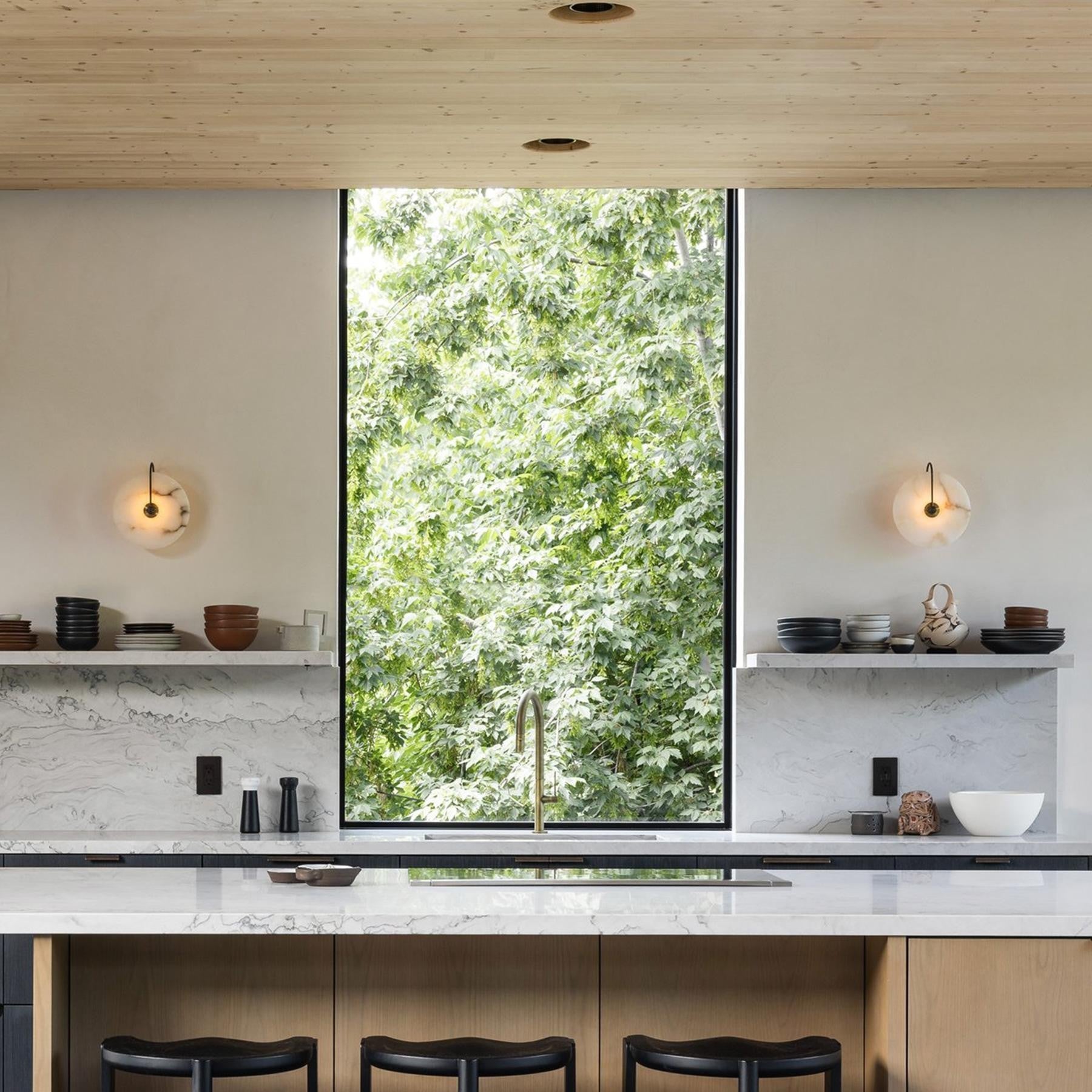 Arno Wall Light | Modern Minimalistic Alabaster Wall Lamp